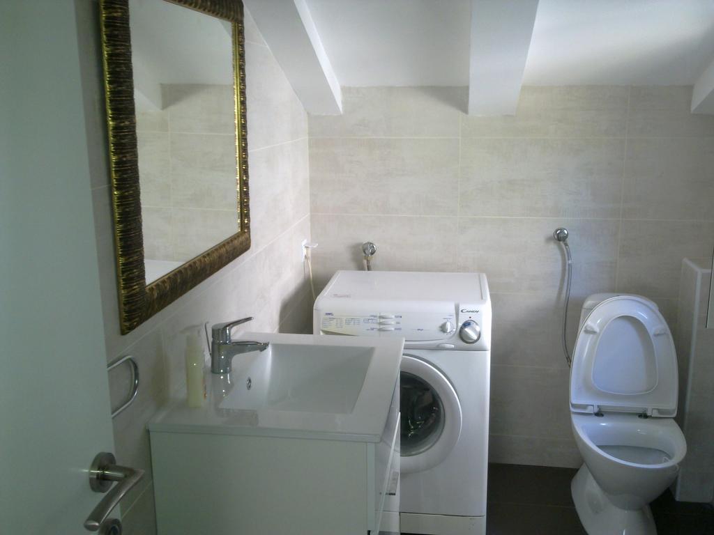 Mediteraneo Apartments Будва Стая снимка